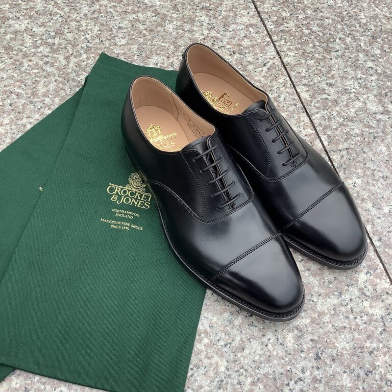 雨の日に履きたいクロケット＆ジョーンズ