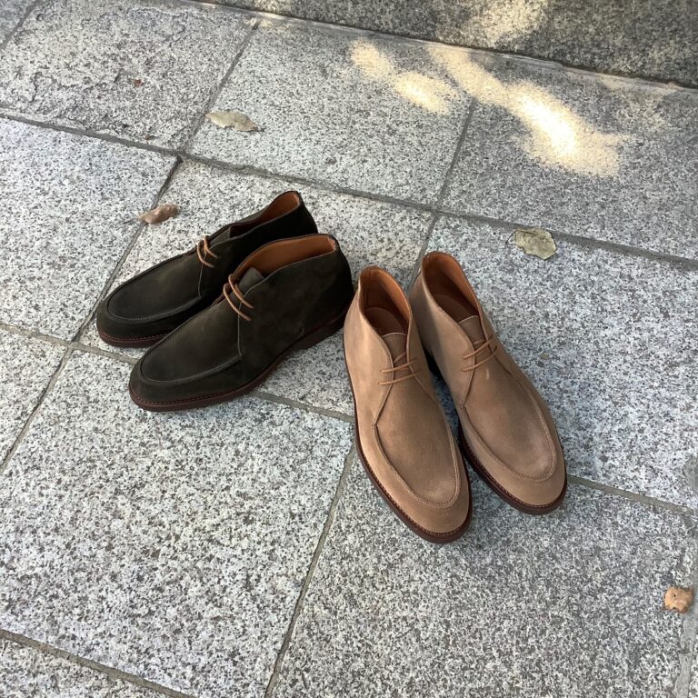 クロケット＆ジョーンズの新作チャッカ【BIBURY】
