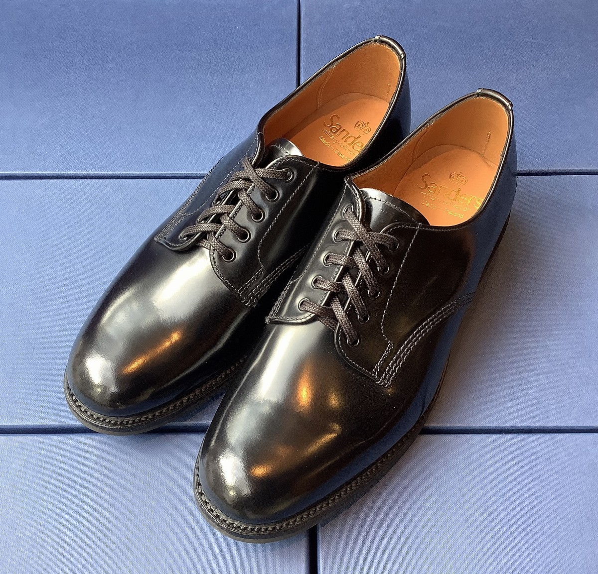 サンダース再入荷しました(RESTOCK SANDERS) – 株式会社プレステージ 