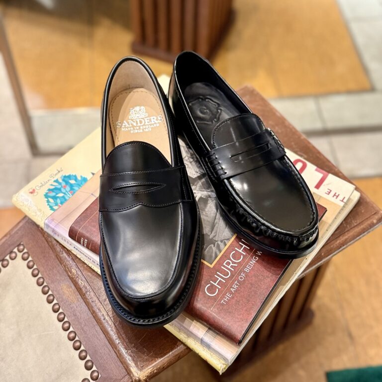 【～トレーディングポスト大阪店、20代清水の革靴さんぽ～　Vol.4　春のローファー　履き比べ②編】