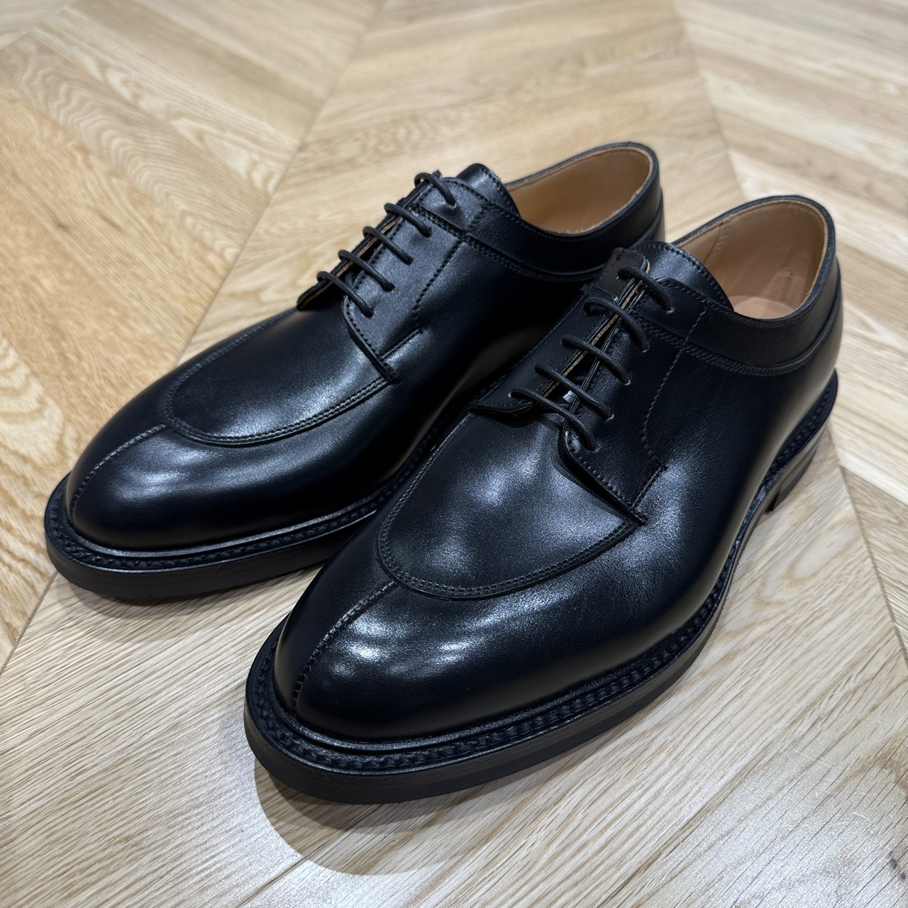 新作Crockett&JonesのLANARK5とSHELTON3を比較してみた – 株式会社