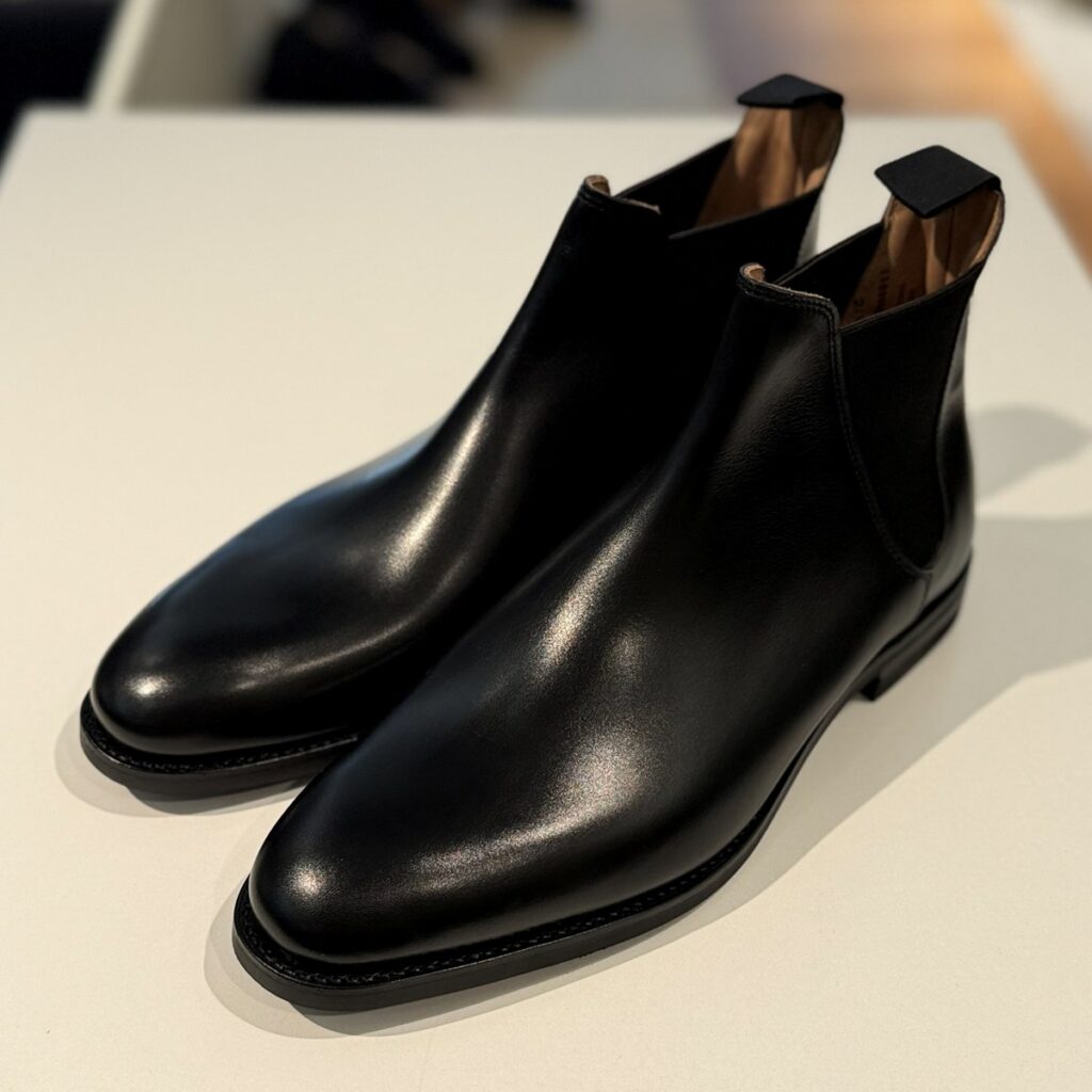 Crockett&Jones サイドゴアブーツ ブラック クロケット＆ジョーンズのサイドゴアブーツ再入荷 – 株式会社